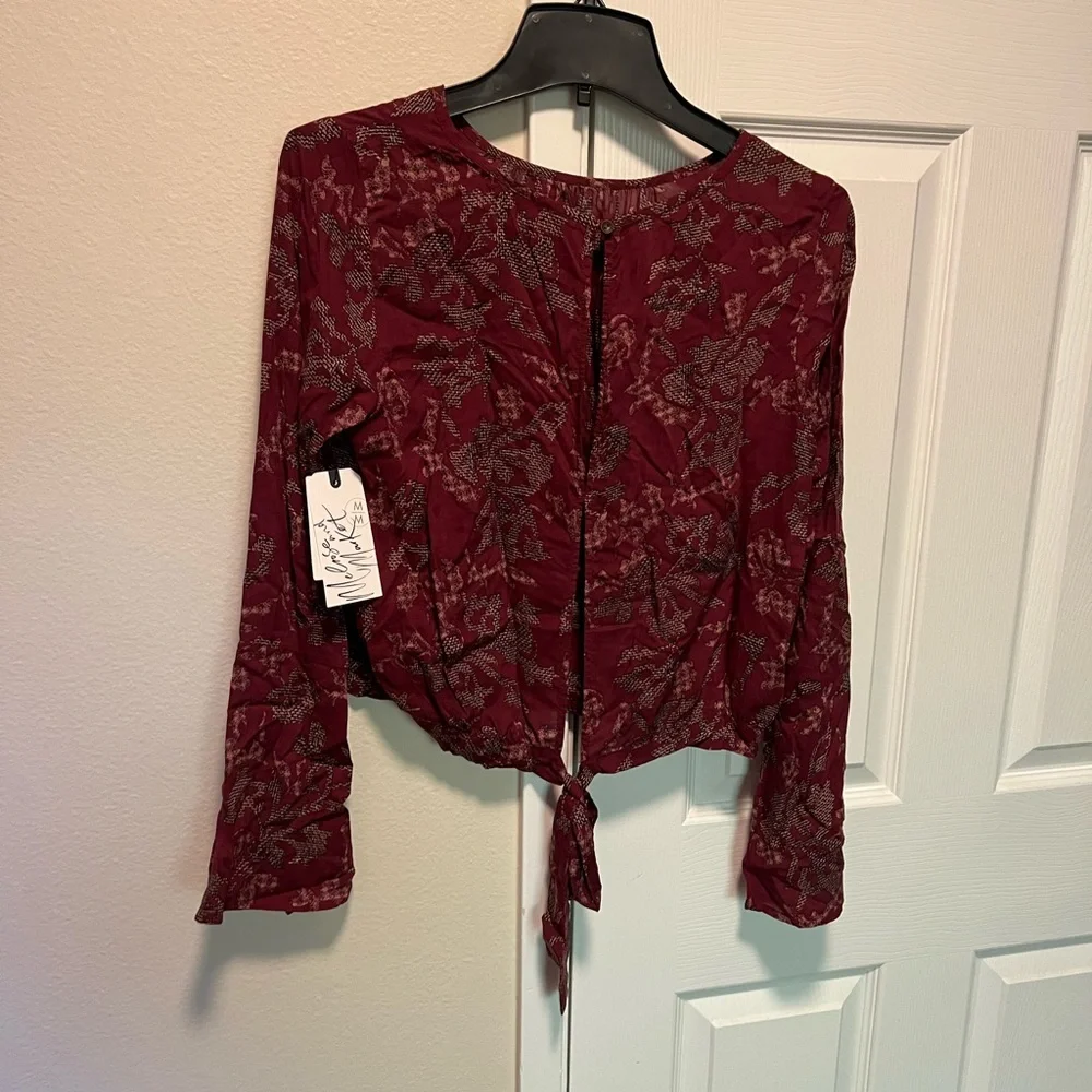 NWT Cute Pattern Long Sleeve Top - Picture 7 of 10